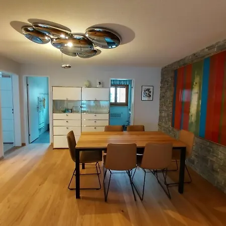 Panorama 26 아파트 로이커바드